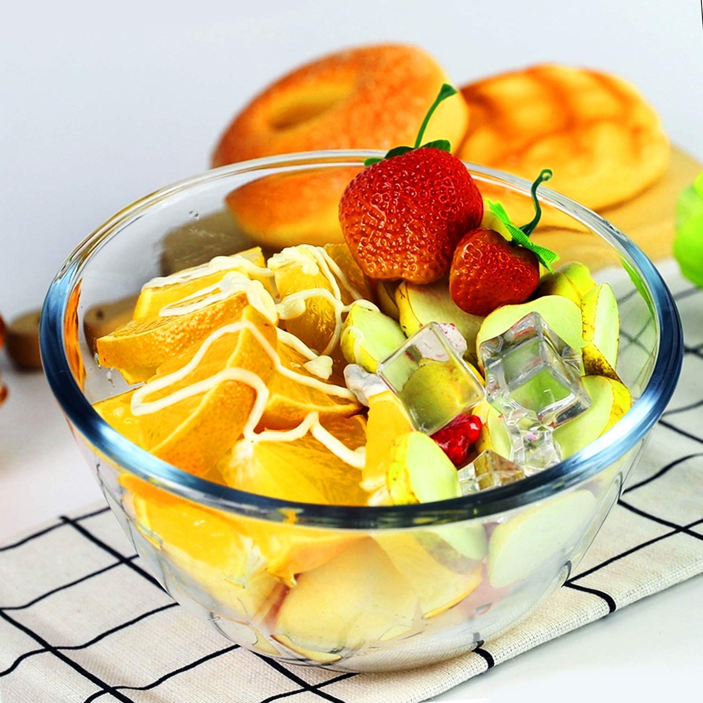 Luvan 3-Piece Glass Mixing Bowls with Airtight Lids – Borosilicate Nesting Bowls for Baking, Prepping, and Storage with fruit