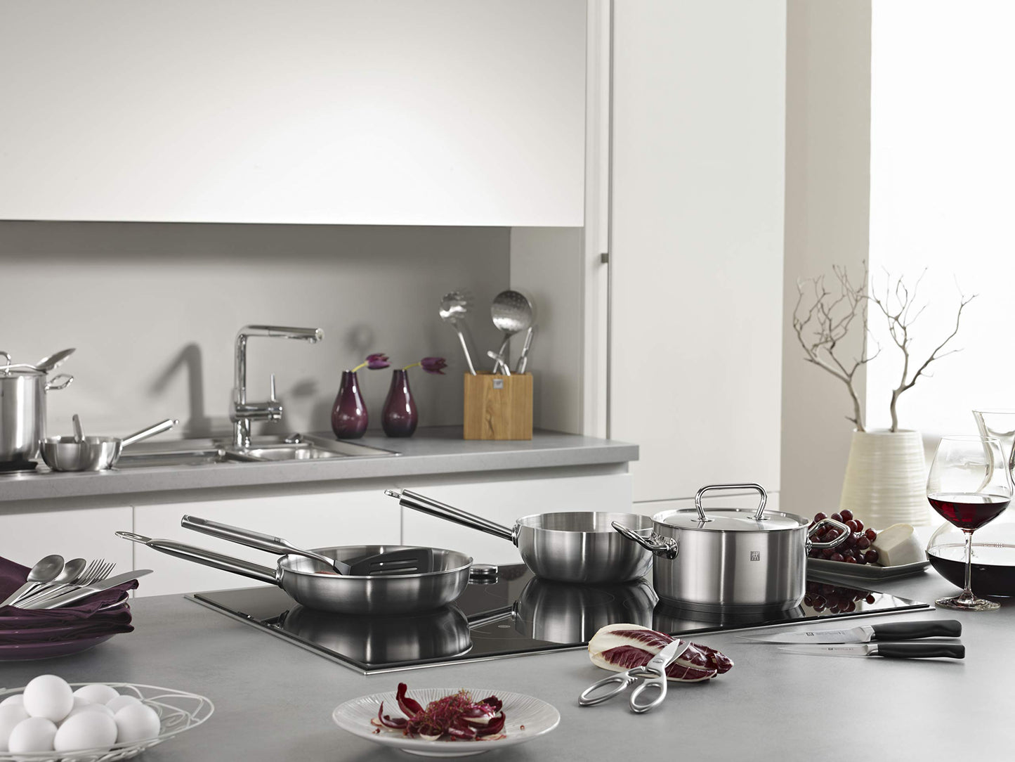 ZWILLING Twin Classic 12-Piece Stainless Steel Cookware Set – All Cooktops – Dripless Rims + Integrated Measuring Scale