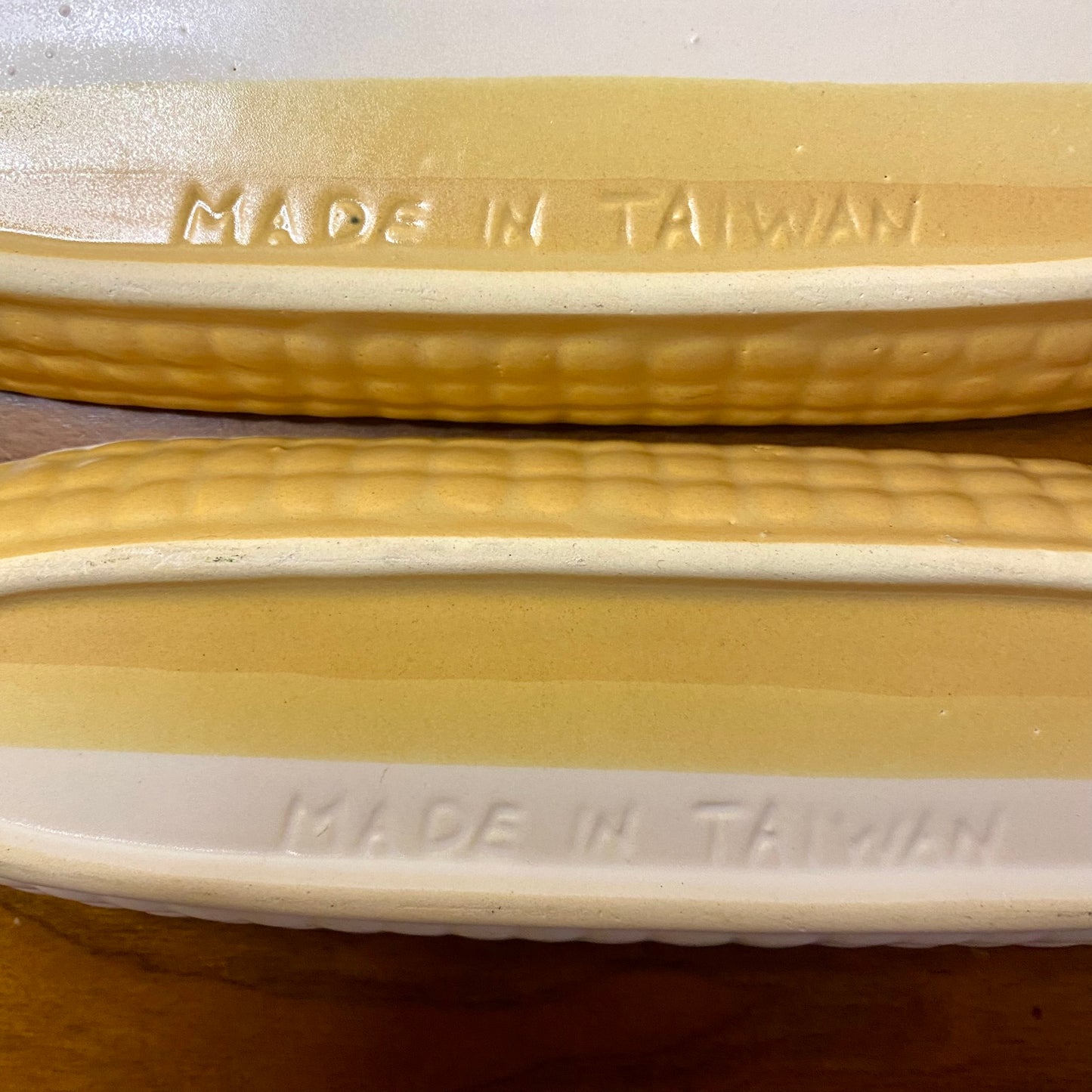 Corncob Holder Roller Yellow Cream Set of 4