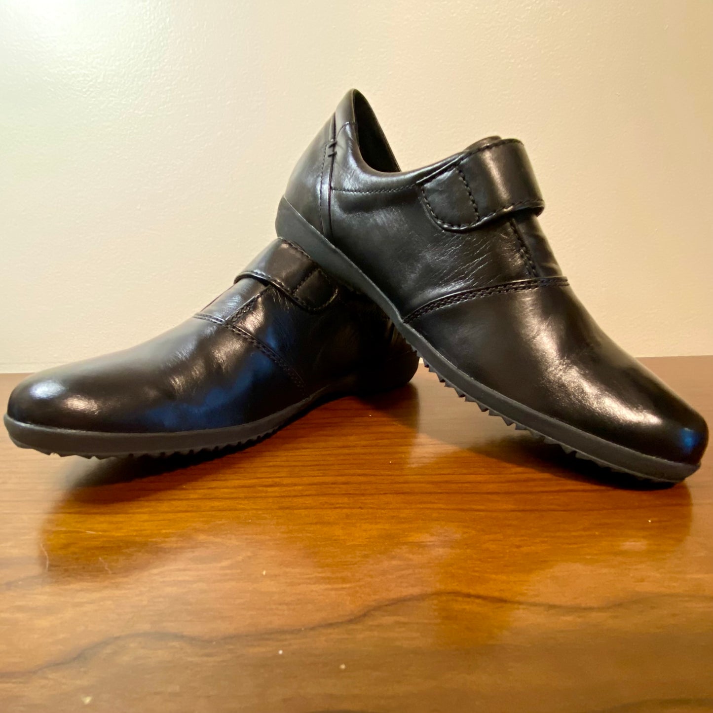 Joseph Seibel Velcro Slip-On Shoe Black Size 39/8.5