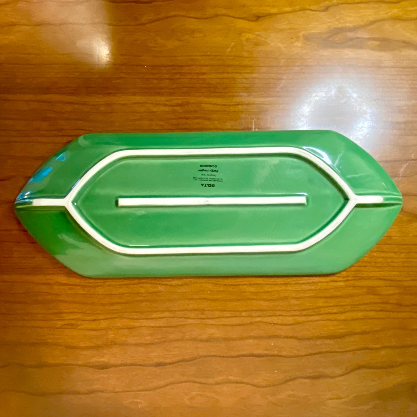 DELTA designed by Betty Singer/Cherison Oblong Green Leaf Print Ceramic Platter