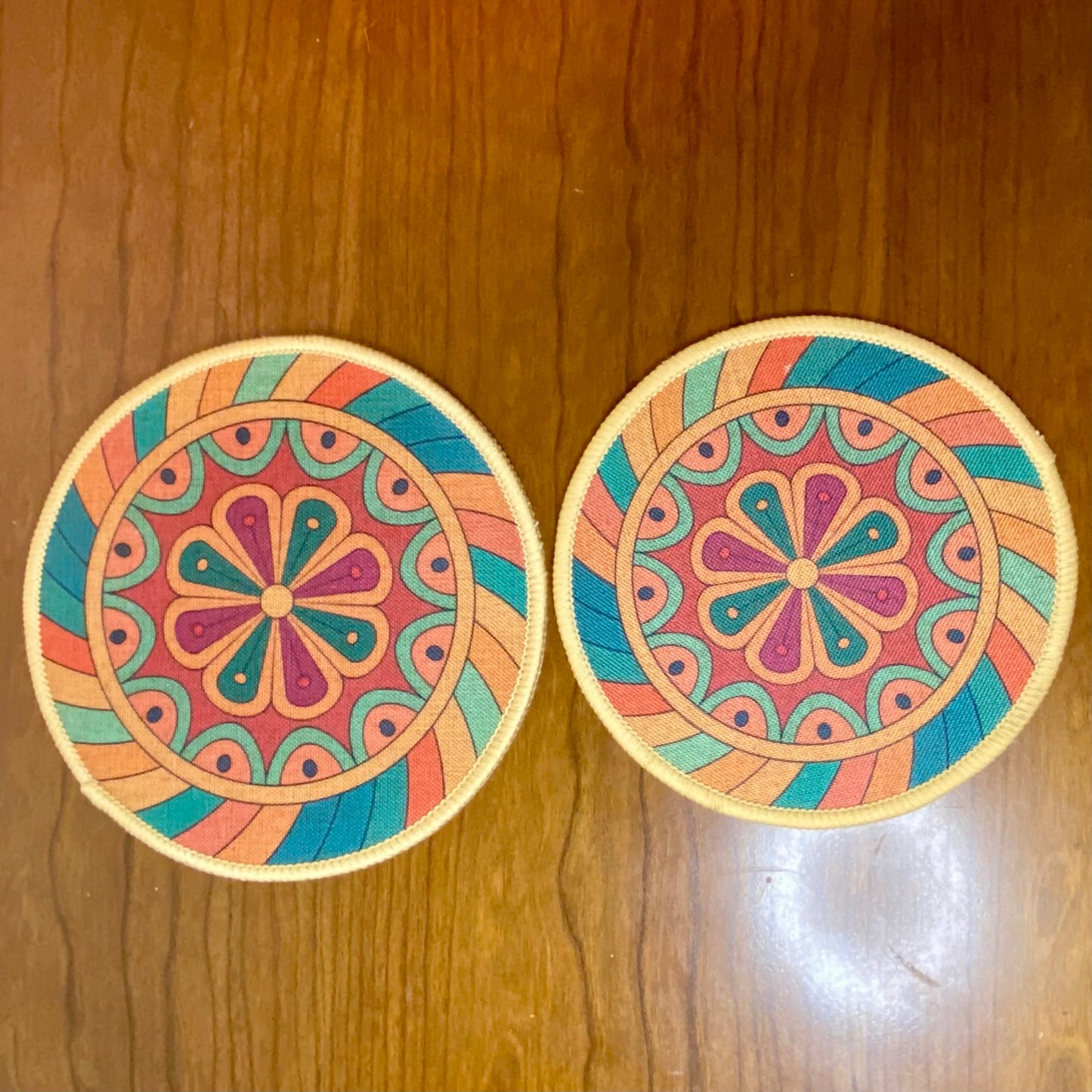 Trivet Mats With Non-Slip Backing Retro Flower Print 2 piece