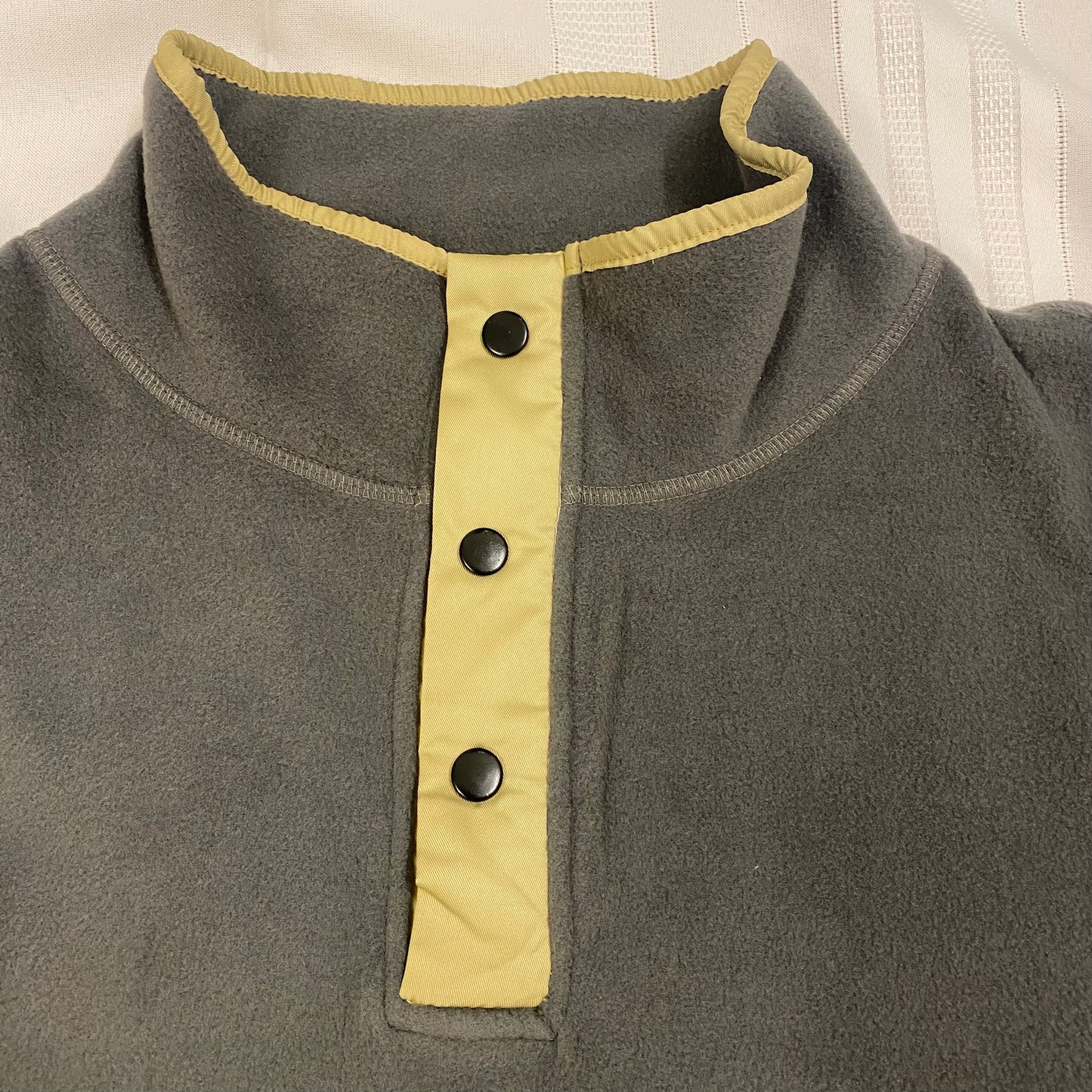 NWT True North Men's Quarter Zip Long Sleeve Fleece Pullover Black Grey Yellow Size Large