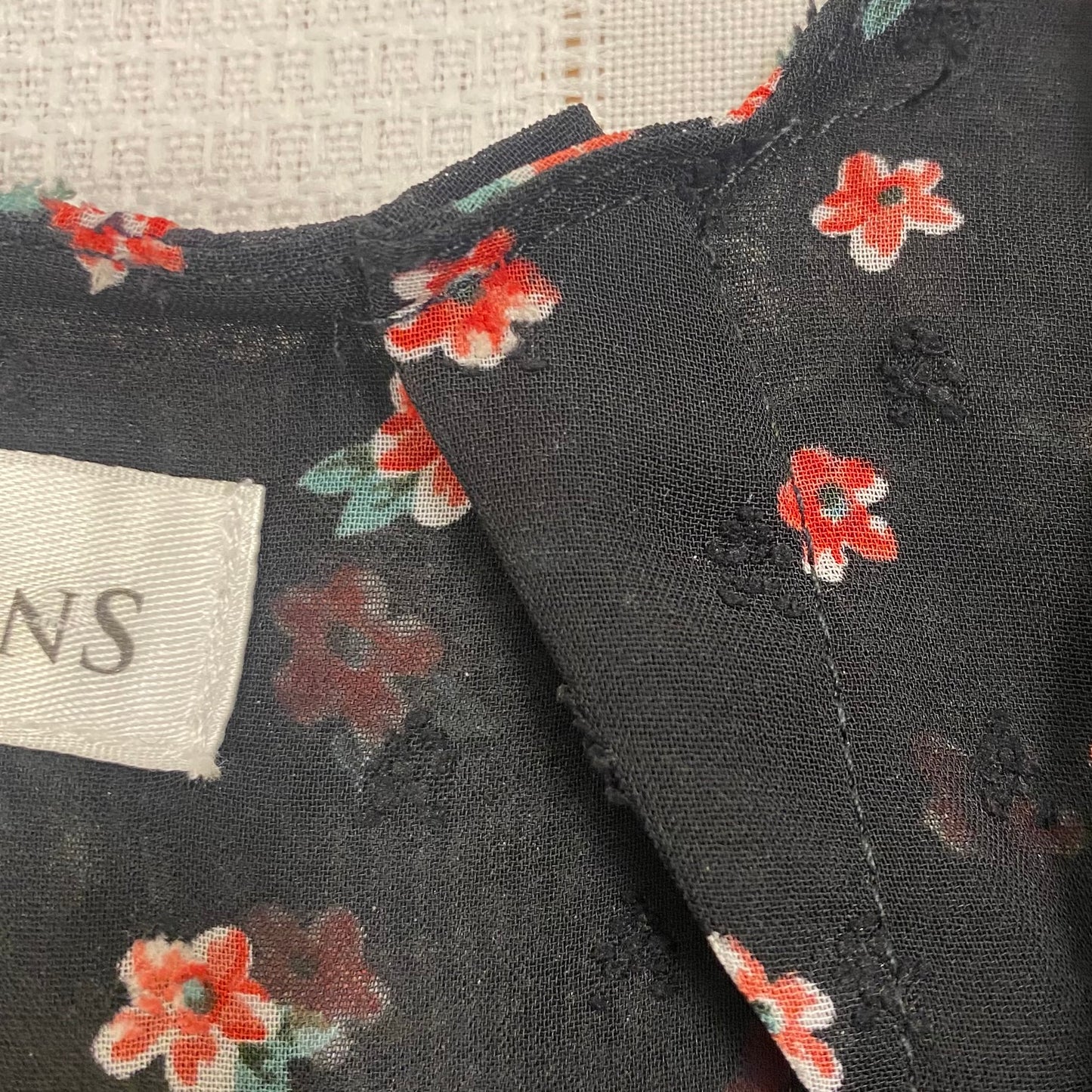 3/4 Sleeve Floral Blouse – Black Pattern, Size Large (Northern Reflections)
