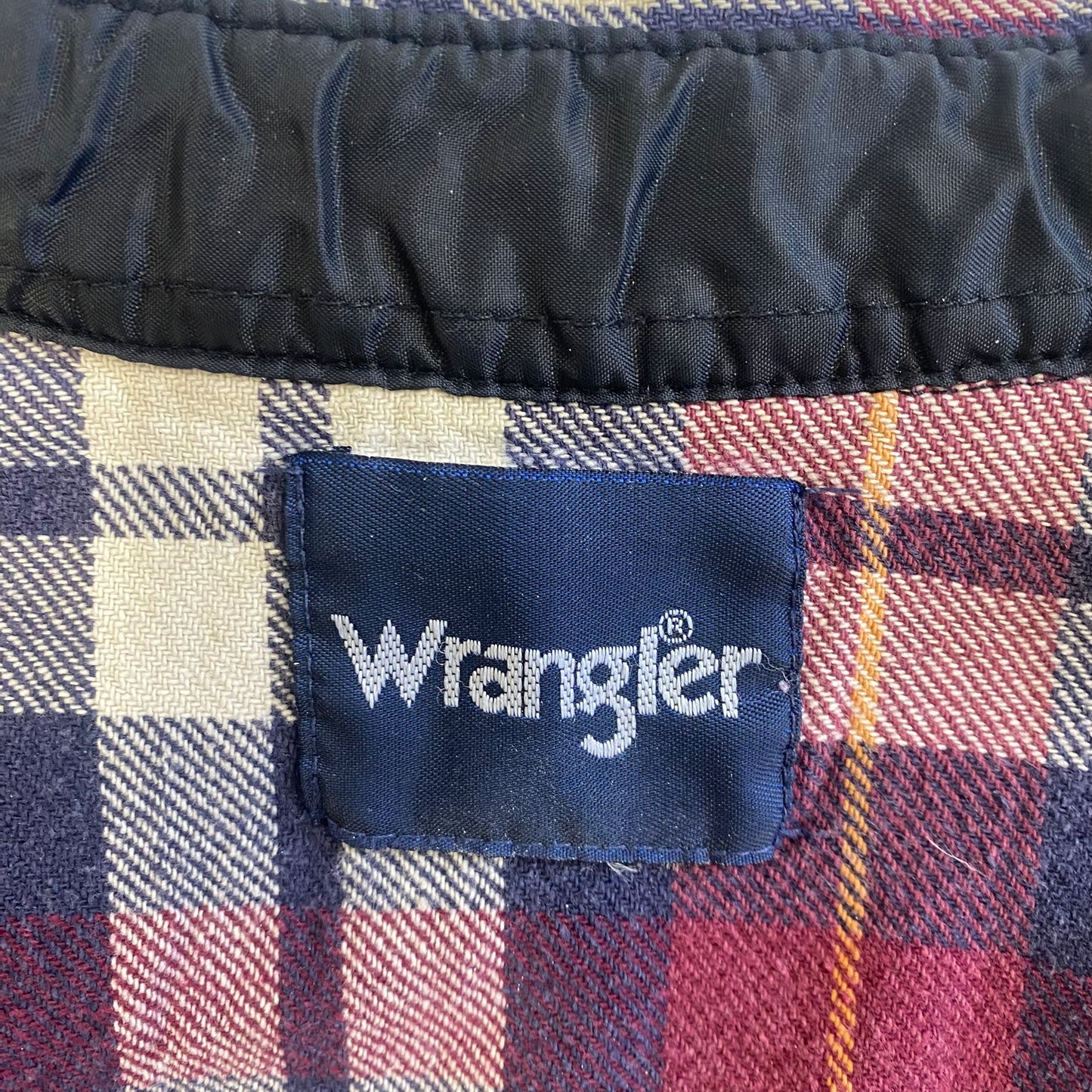 Wrangler Men's Outdoor Utility Long Sleeve Western Style Snap Shirt Red Plaid Size Small