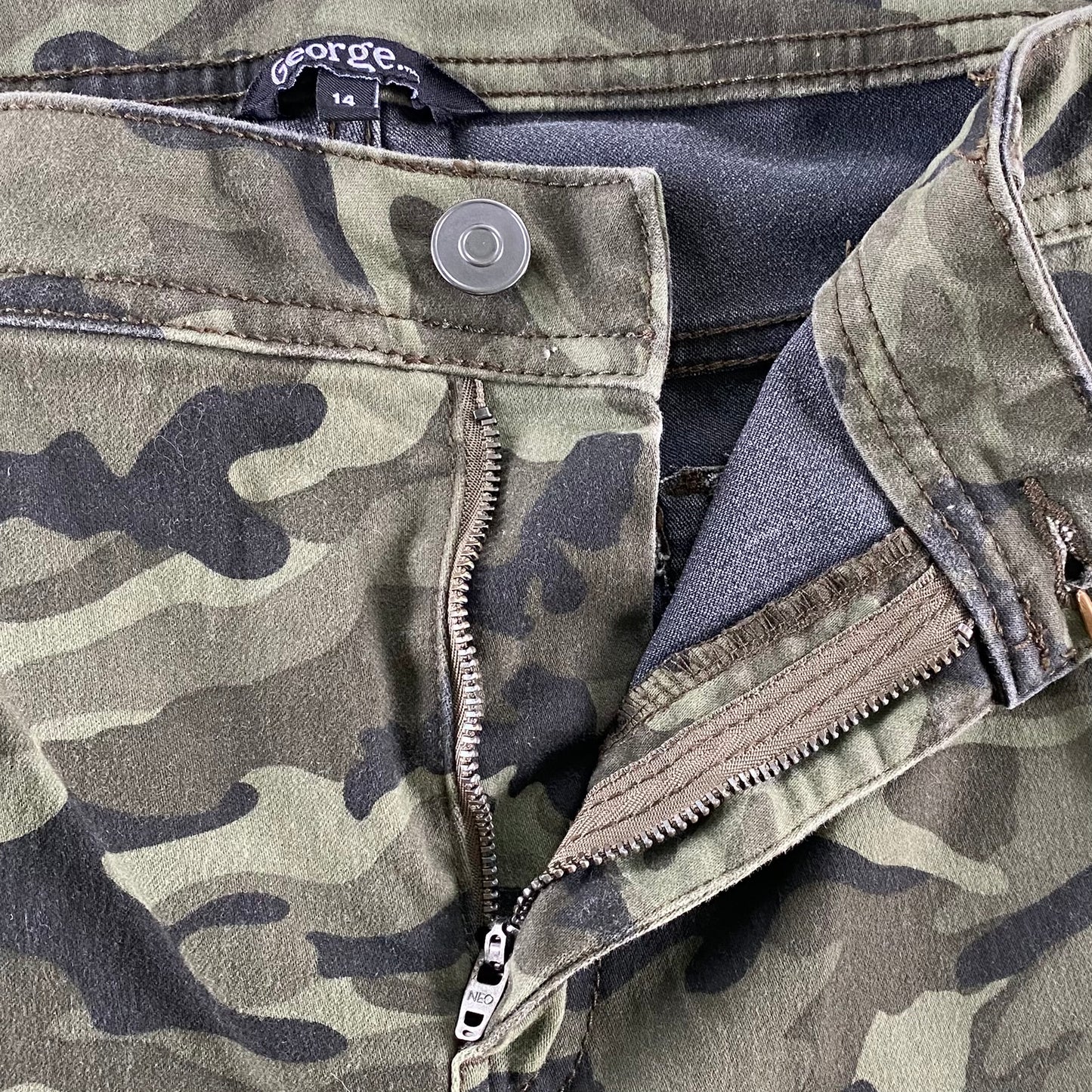 Camo Print Crop Pants - Size 14, Cotton Blend, Casual Comfort (George) zipper