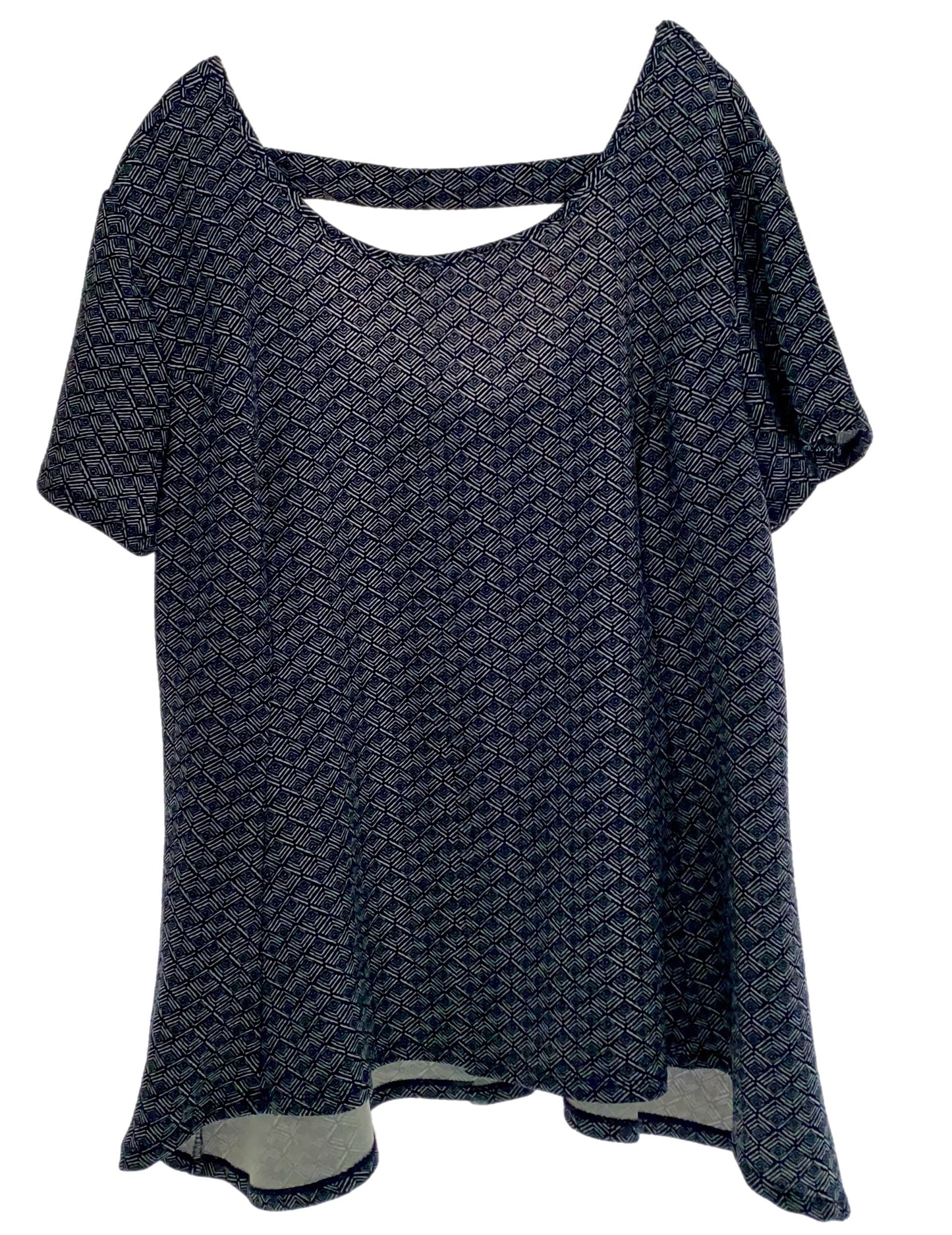 Geometric Print Tunic Top – Short Sleeve, Flowy & Stylish – Size 2XL (Style Therapy)flat lay front view