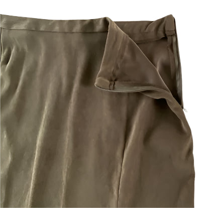 Women's Faux Suede Pencil Skirt – Stretch Polyester – Size 15/16 (Two Roads) close up side zipper