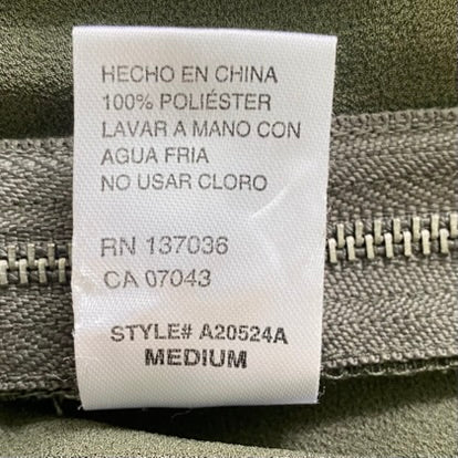 Olive Green Zip Accent Top – Short Sleeve – Size M (Paper Crane) garment tag