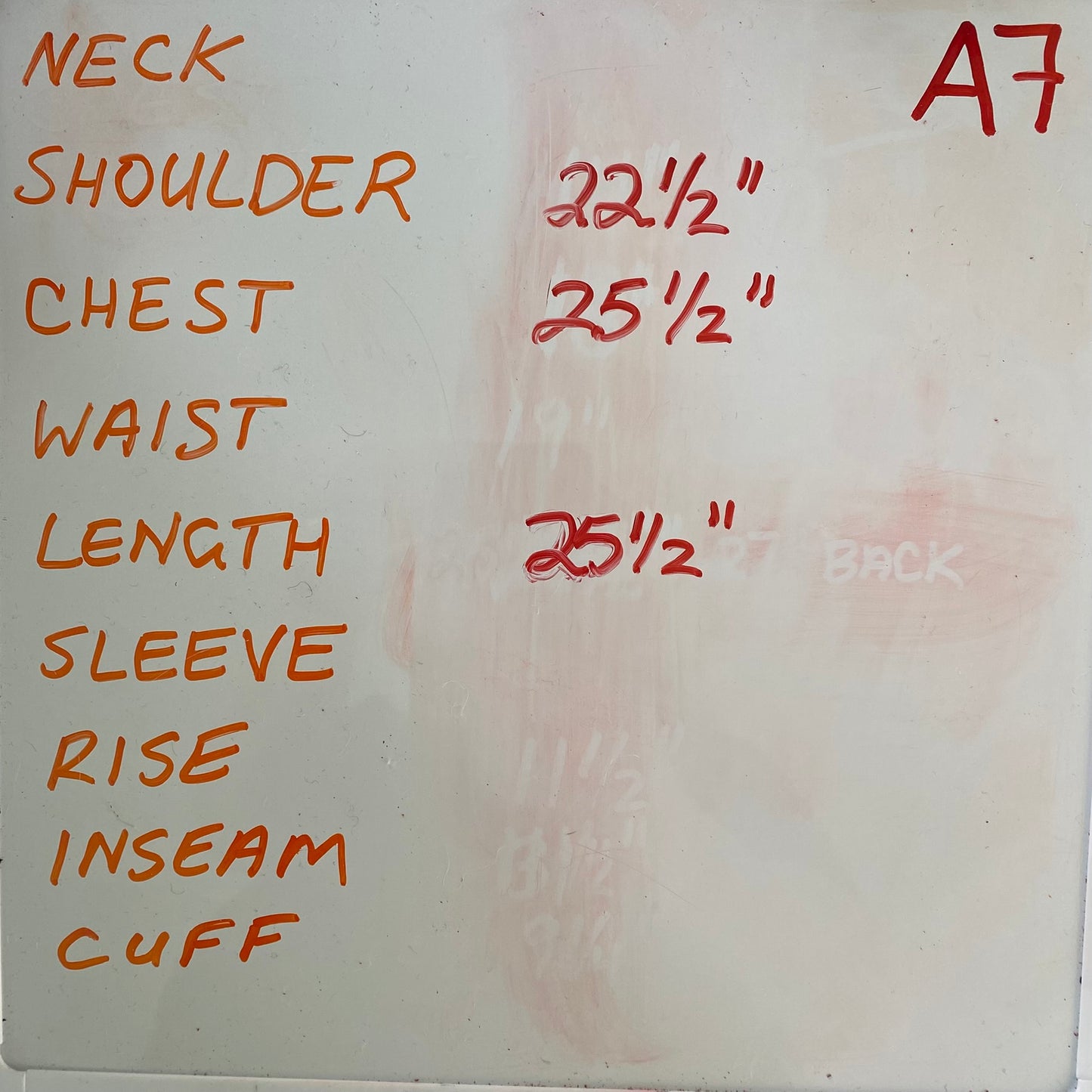 DeWALT Graphic T-Shirt – “Tough in the North” Logo – Softstyle Cotton – Size 2XL (Gildan) measurements