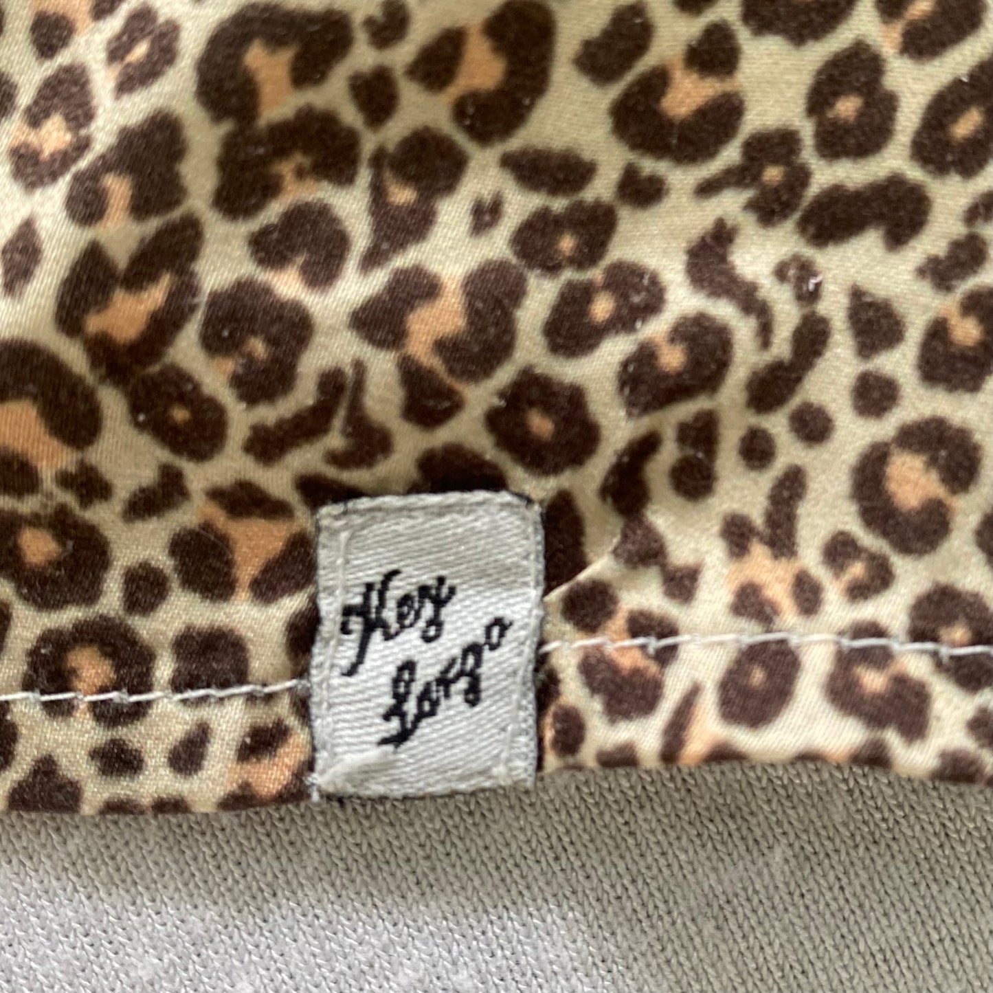 Leopard Print Floral Top – Cap Sleeve – Beaded Detail – Size S (Key Largo) logo details