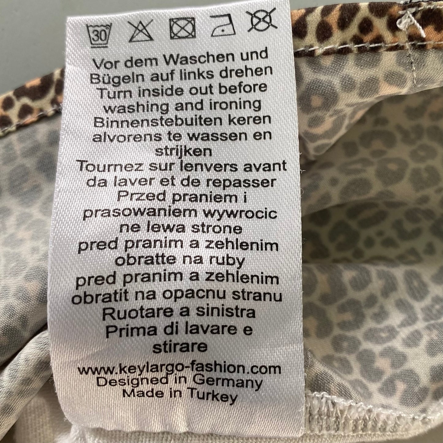 Leopard Print Floral Top – Cap Sleeve – Beaded Detail – Size S (Key Largo) garment tag