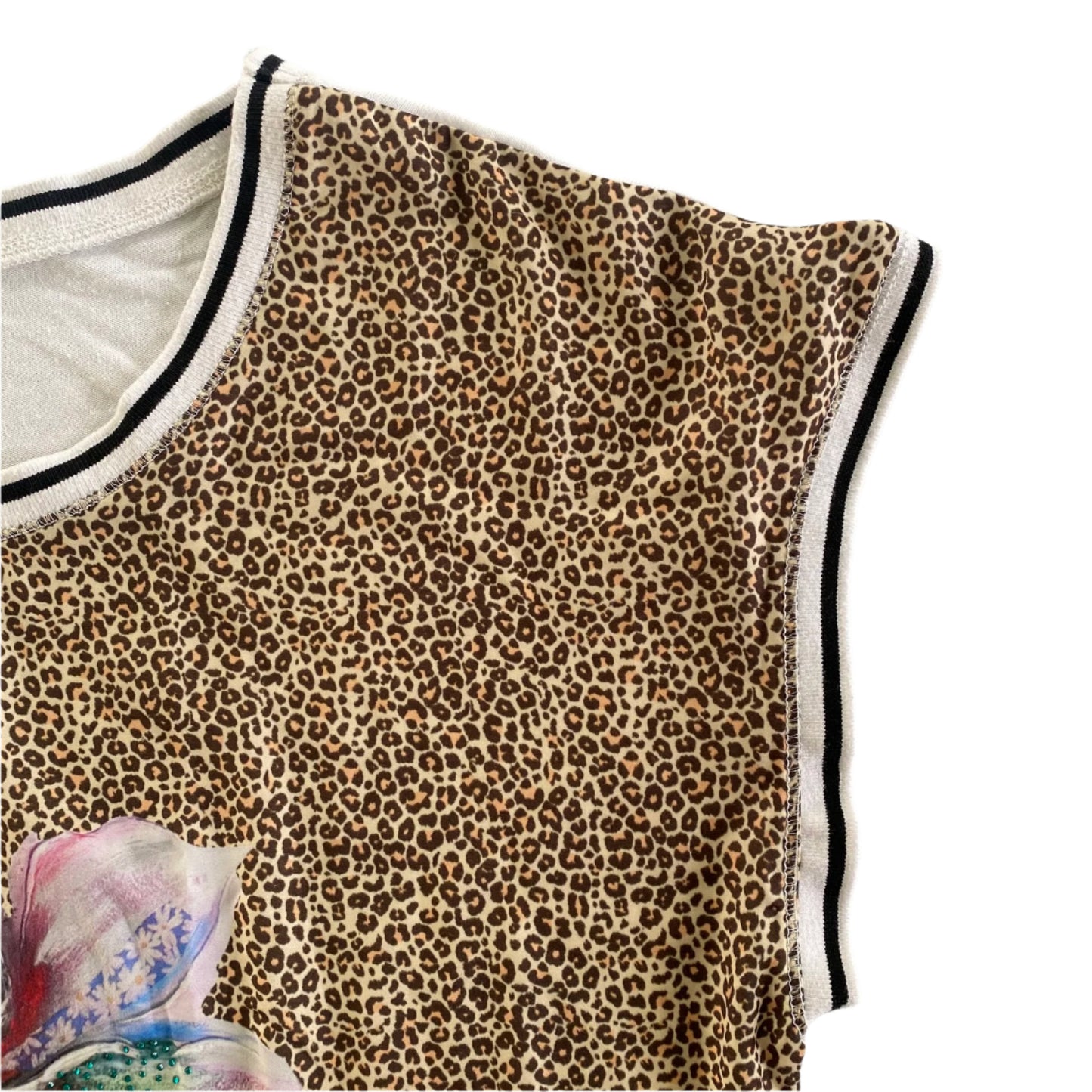 Leopard Print Floral Top – Cap Sleeve – Beaded Detail – Size S (Key Largo) detail of sleeve and neckline