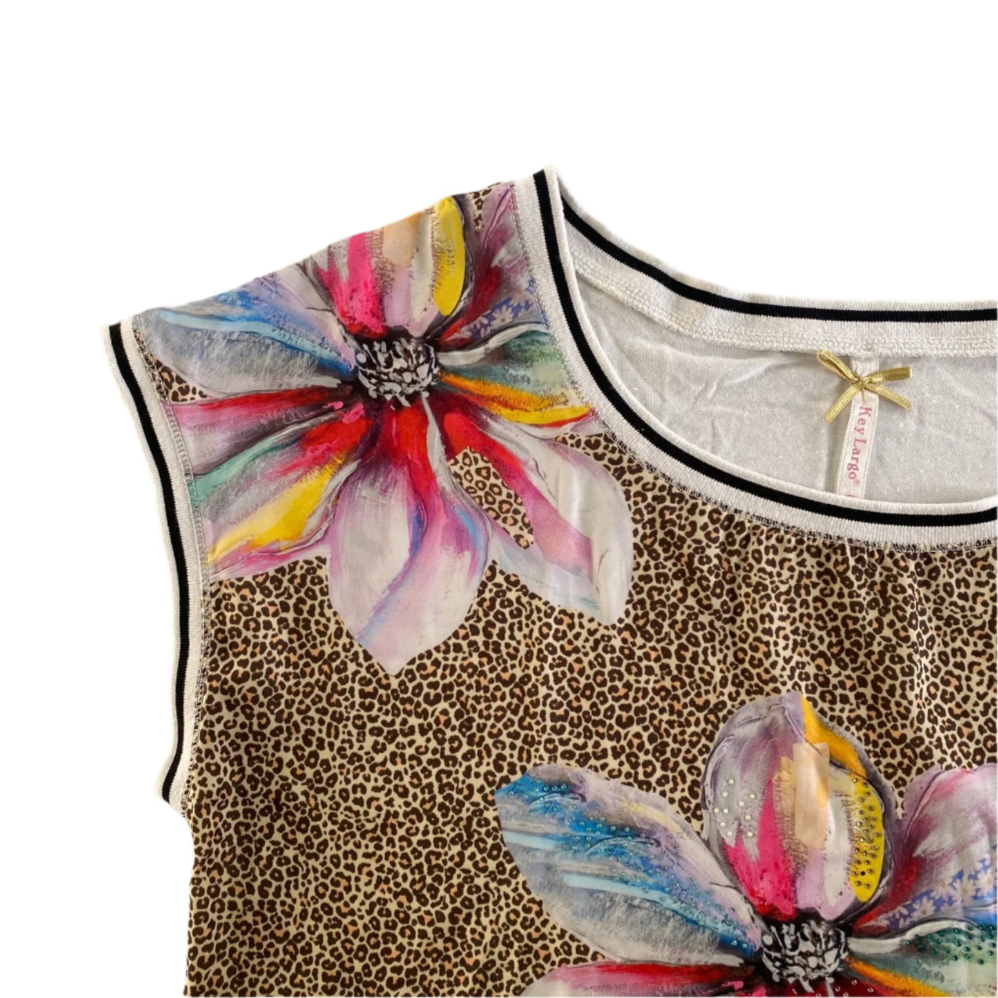 Leopard Print Floral Top – Cap Sleeve – Beaded Detail – Size S (Key Largo) detail of floral design on shoulder