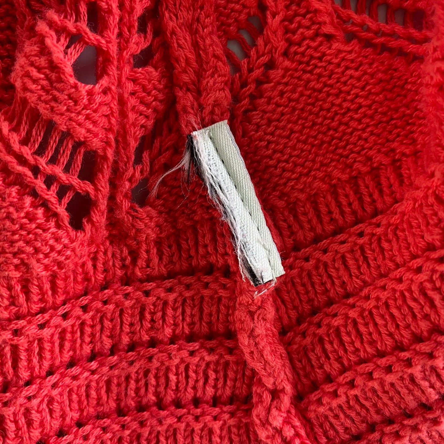 Red Open-Knit Cardigan – Button-Front – Lightweight Cotton – Size S (JP Evolution) showing cut off tag