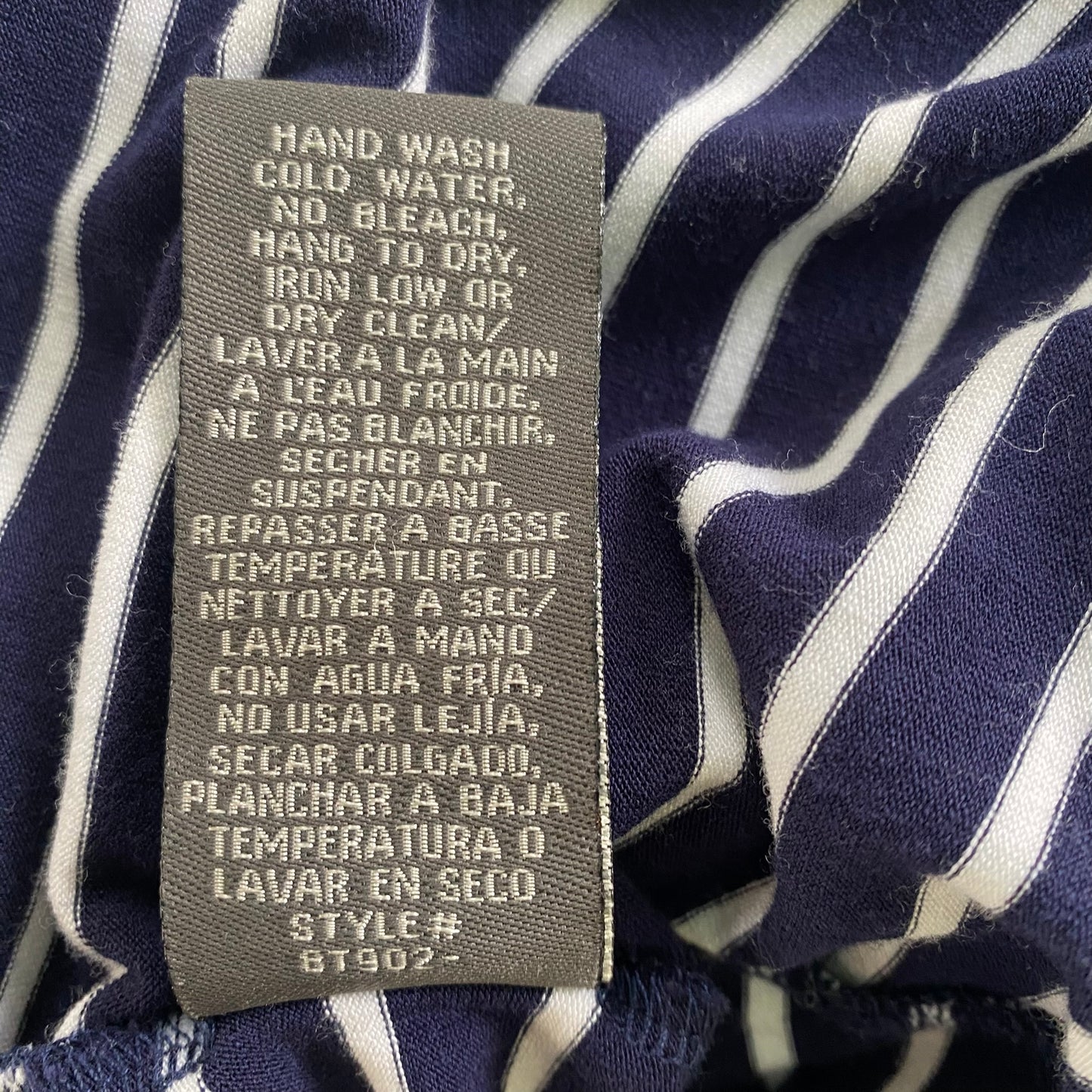 Navy & White Striped Top – Pearl Sleeve Detail – Size M (Suzy Shier) garment tag