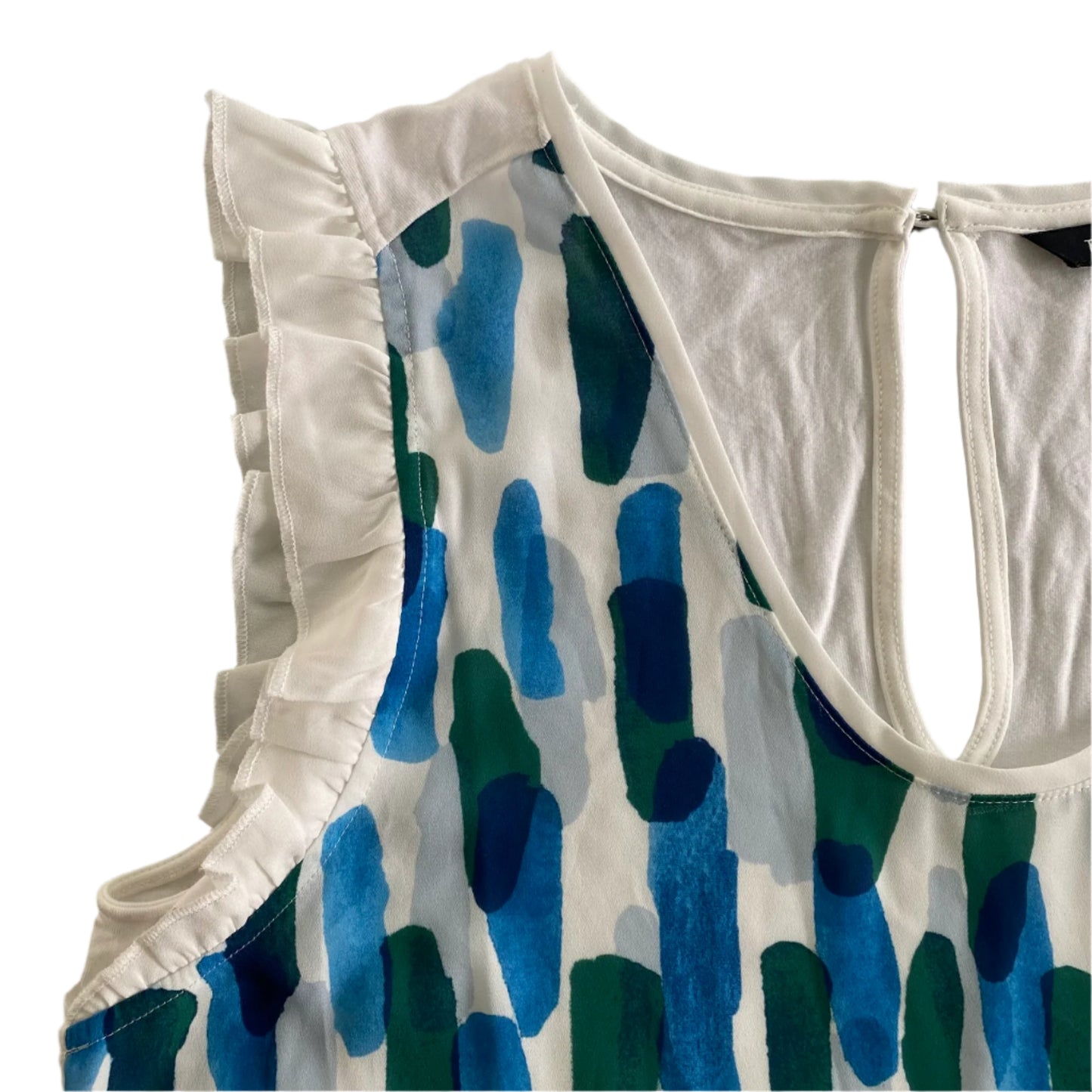 Sleeveless Ruffle Blouse – Watercolor Print – Keyhole Back – Size M (RW&CO.) close up of ruffle sleeve