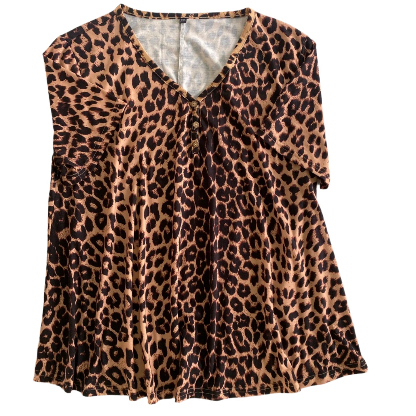 Leopard Print V-Neck Button-Front Tunic – Size 2XL (Unbranded) front