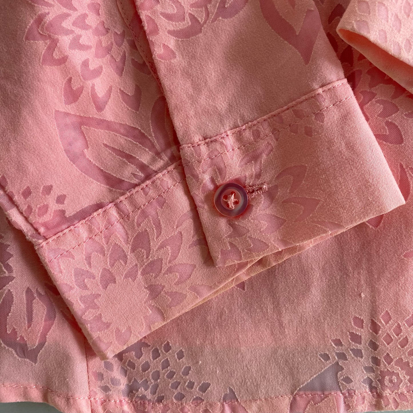 Floral Button-Up Blouse – Long Sleeve – Pink Tonal Print – Size L (Reitmans) buttons on sleeve