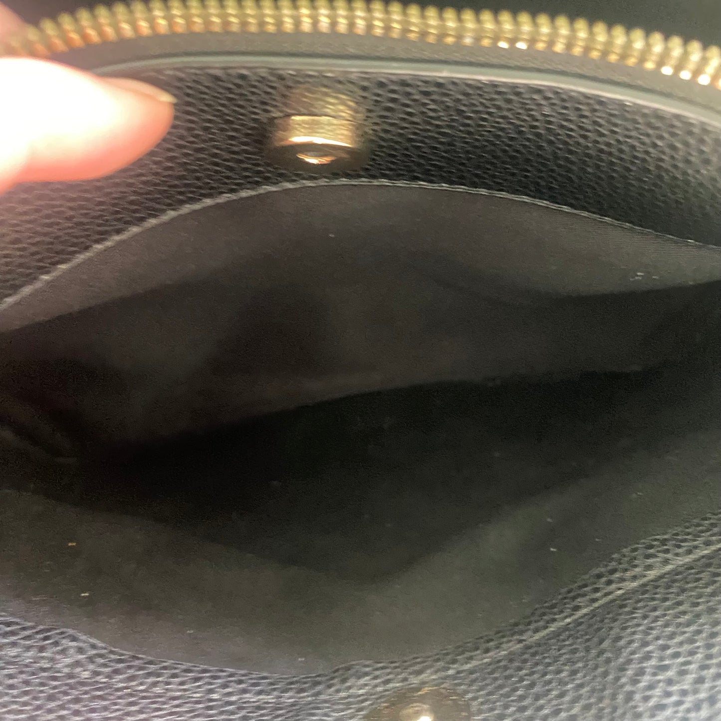 Black Pebbled Tote Purse – Gold Hardware – Dual Handle + Strap (Crosssi) inside compartments