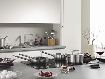 ZWILLING Twin Classic 12-Piece Stainless Steel Cookware Set – All Cooktops – Dripless Rims + Integrated Measuring Scale