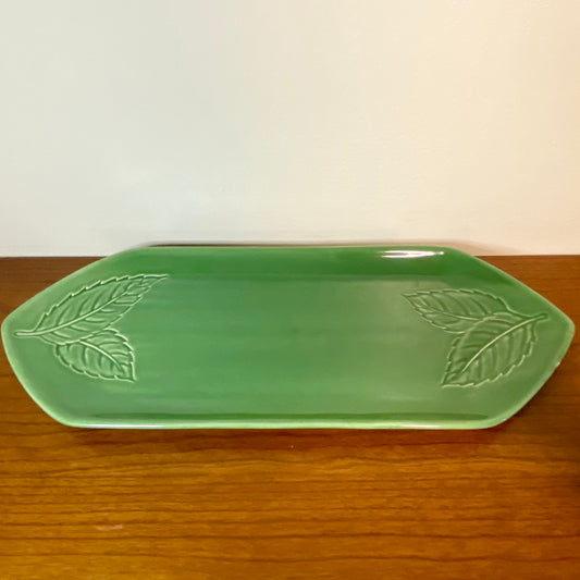 DELTA designed by Betty Singer/Cherison Oblong Green Leaf Print Ceramic Platter