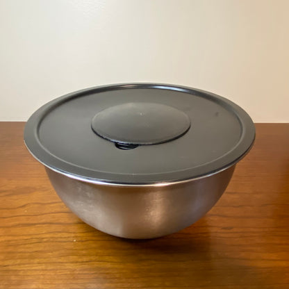 Stacking Bowl Set With Lids And Pop-In Grater Slicer 8 piece
