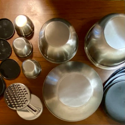 Stacking Bowl Set With Lids And Pop-In Grater Slicer 8 piece