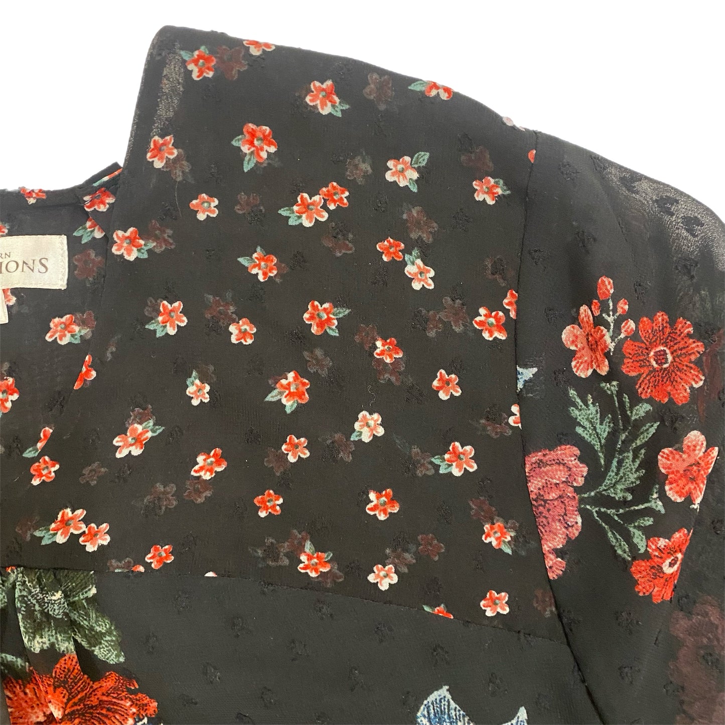 Northern Reflections Women's 3/4 Sleeve Floral Blouse – Black Pattern, Size Large detail view of floral print