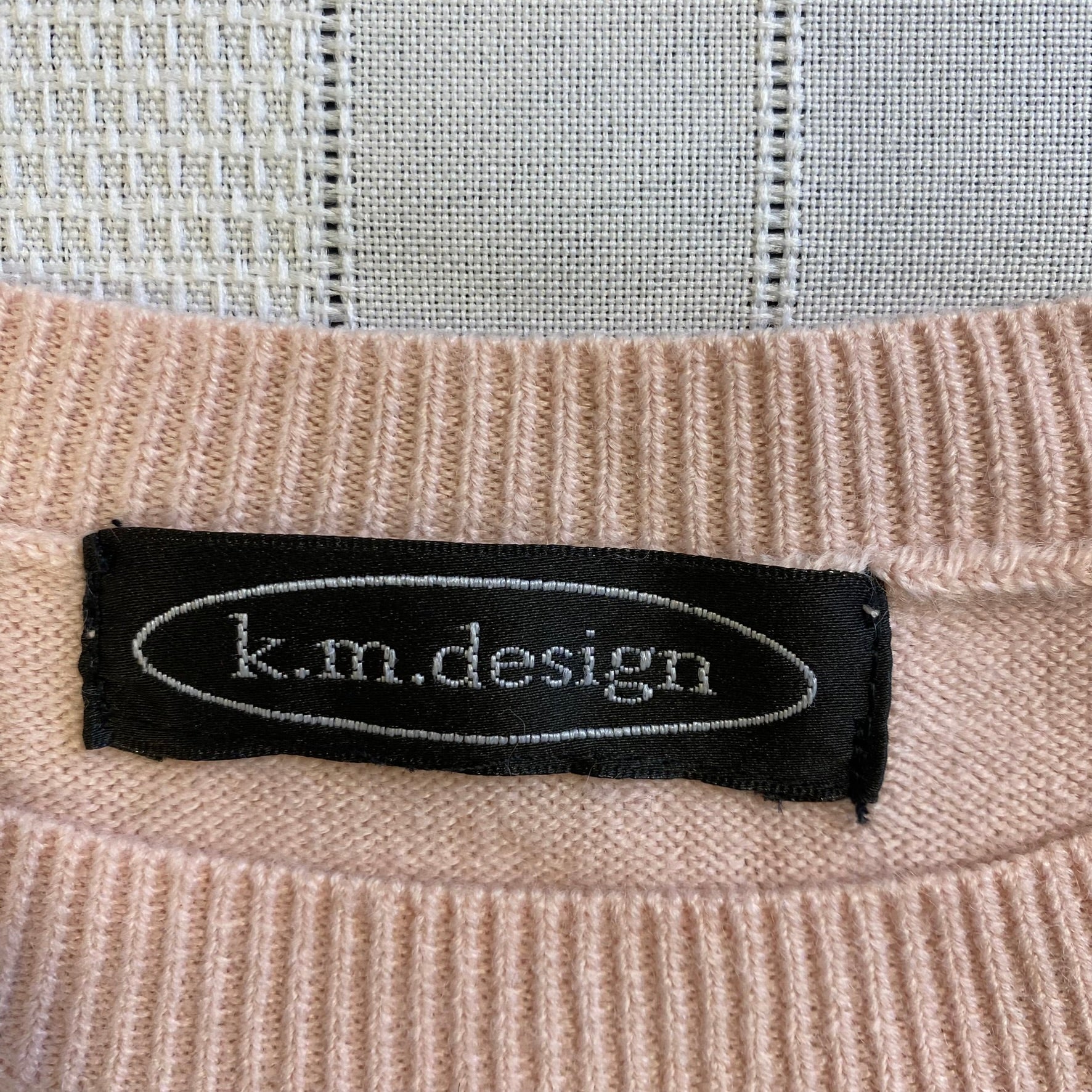 KM Design Women's Short Sleeve Sweater in Soft Pink Size XL