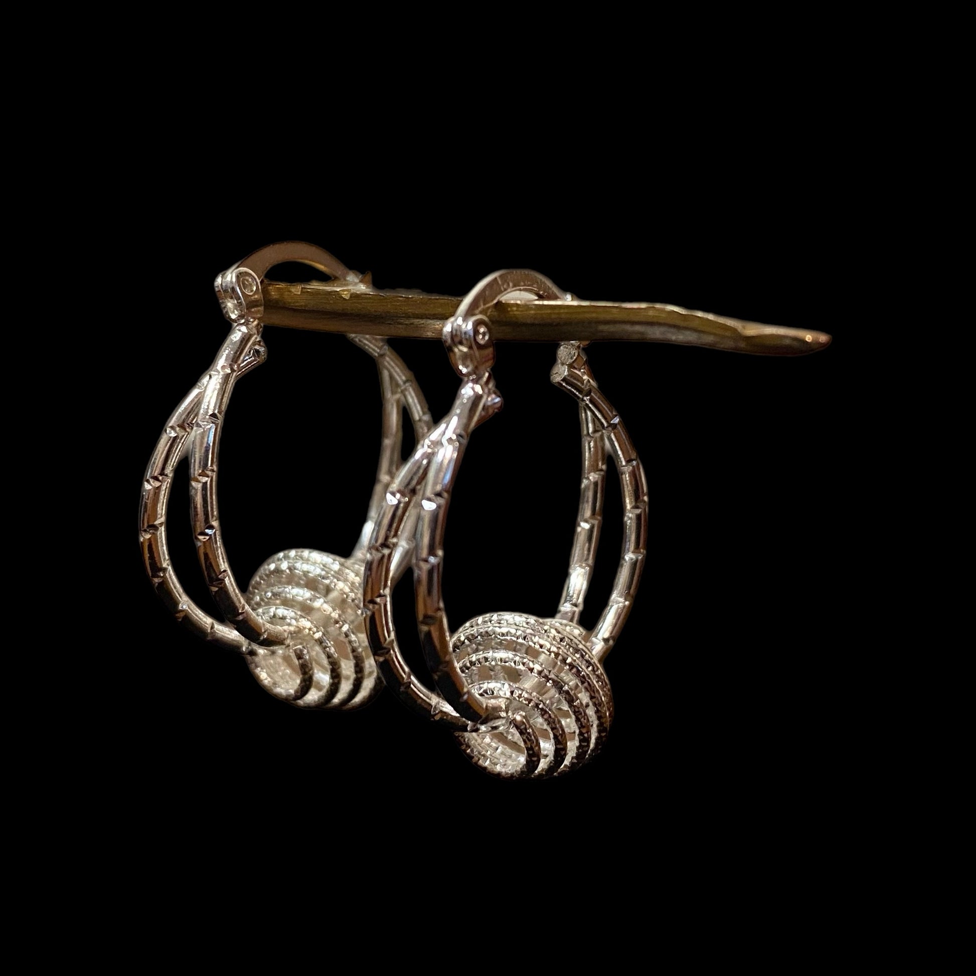 Women's Silver Hoop Fashion Earring With Saddleback Closure