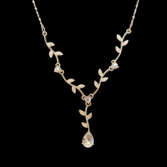 Women's Flower & Vine Silver Fashion Necklace