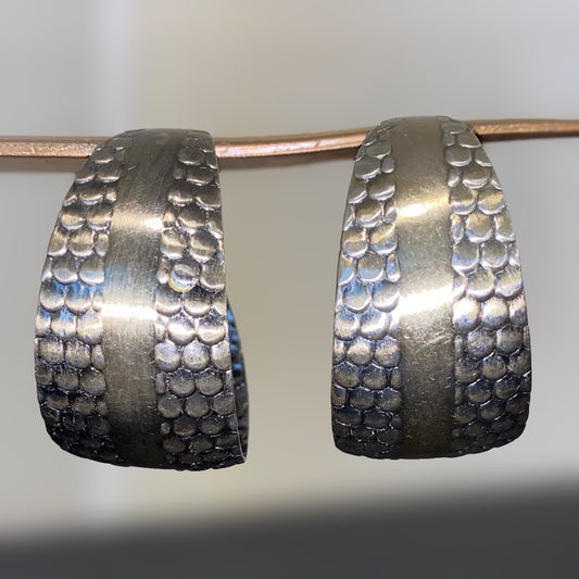Women's Fashion Earring Hammered Silver Hoop With Push Back Closure