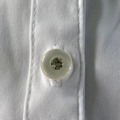 Women’s White 3/4 Sleeve Collared Button-Up Shirt – Size 10 [Tradition]