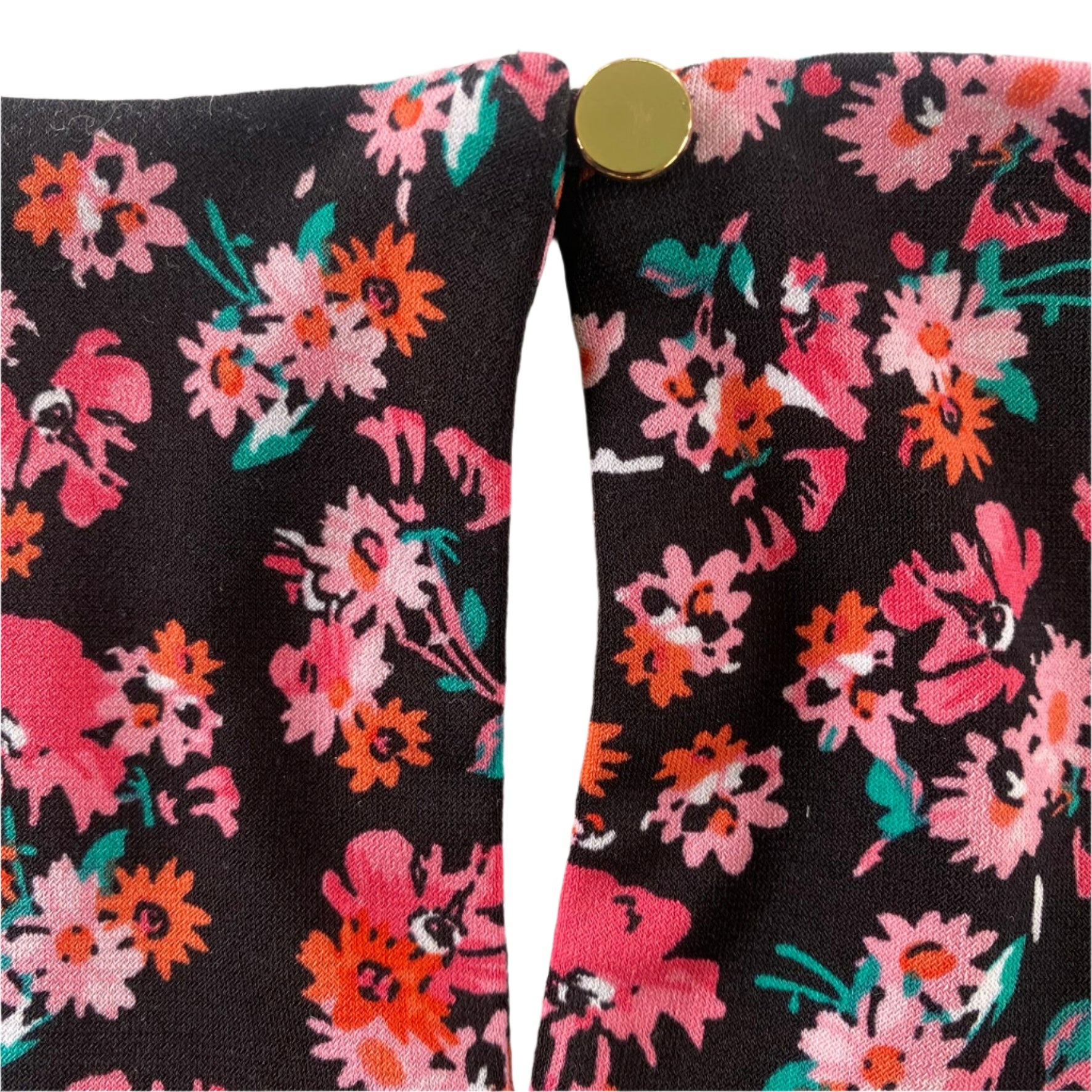 Women’s Sleeveless Floral Pleated Blouse – Size Large [Calvin Klein] close up of back button