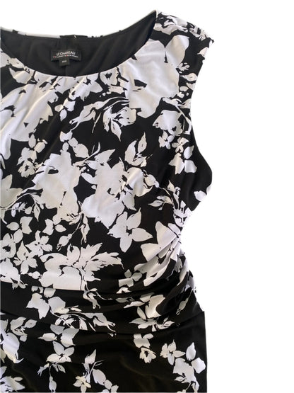 Floral Print Sleeveless Dress – Ruched Waist – Made in Canada – Size M (Le Château) front details