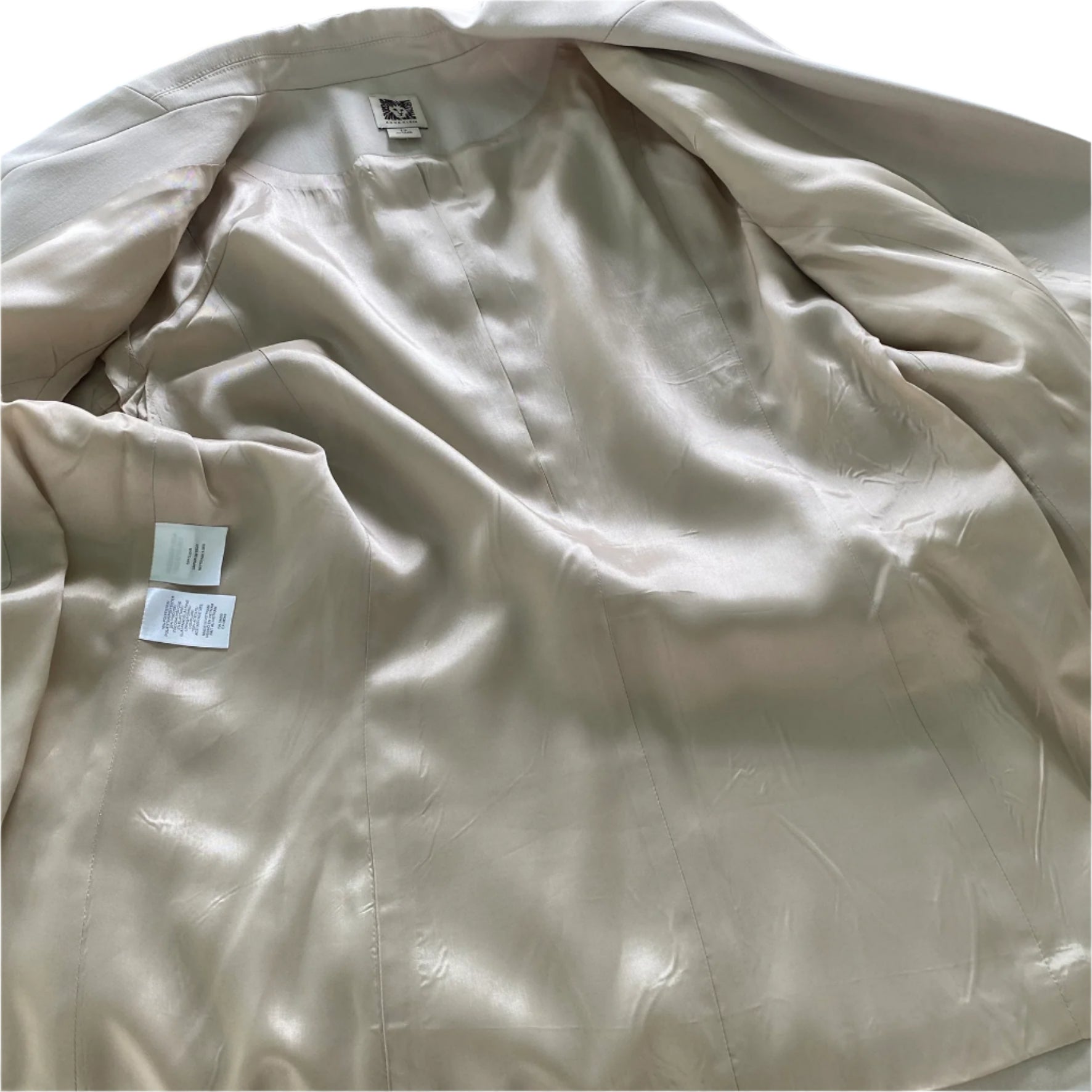 Tailored Beige Blazer – Classic Two-Button Style – Size 8 (Anne Klein) lining