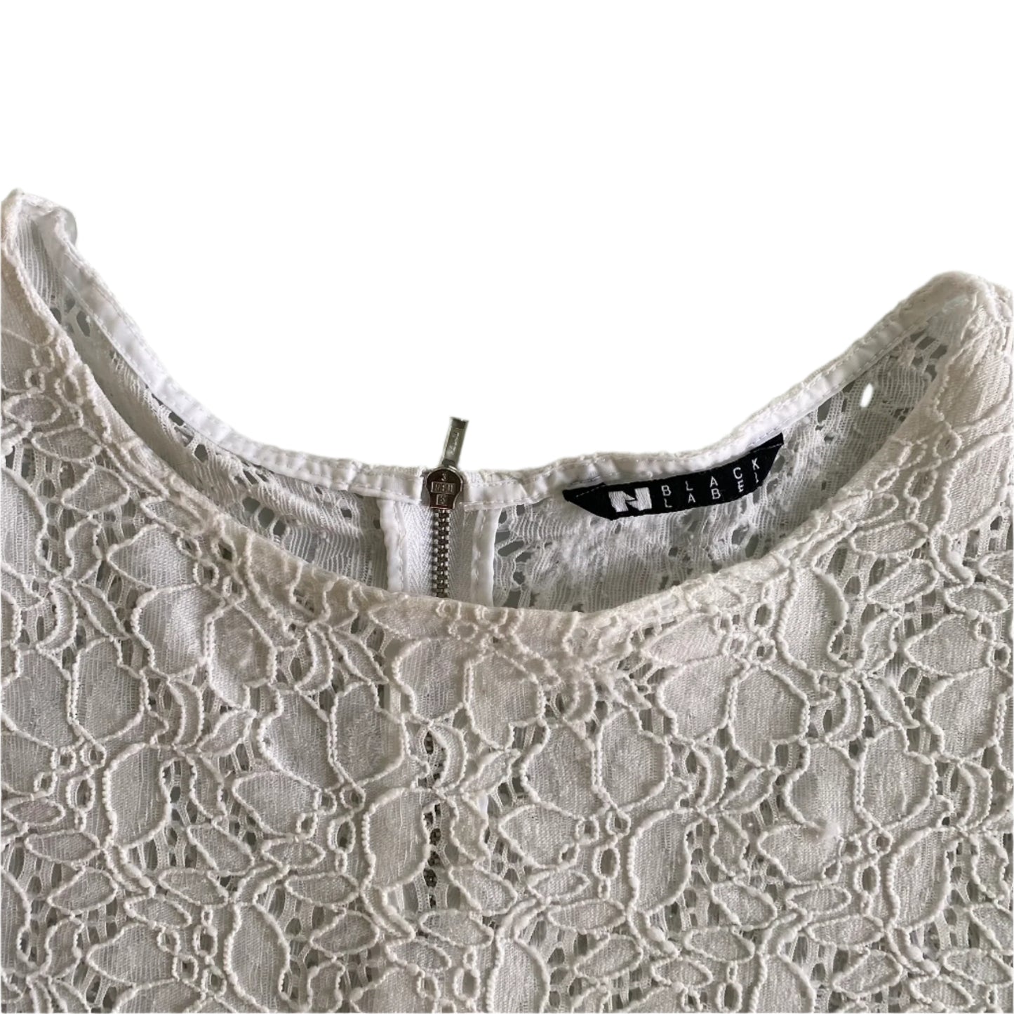 White Lace Short Sleeve Blouse – Stretch Nylon Blend – Size L (Black Label) front neckline